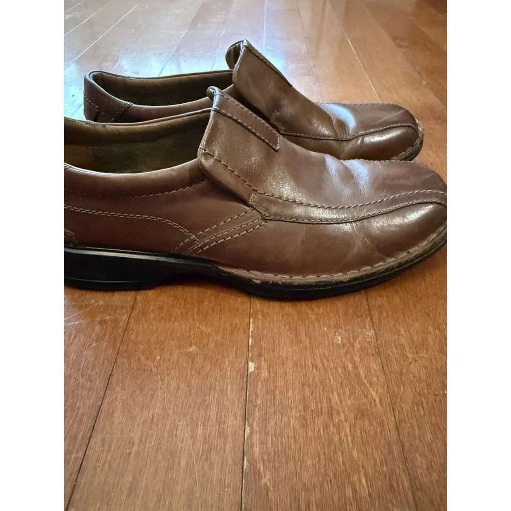 CLARKS Brown Leather Slip On Soft Cushion Casual Dress Mens Shoe Sz 8.5
